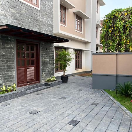 Solomon Apartments,Alappuzha Beach. Luaran gambar