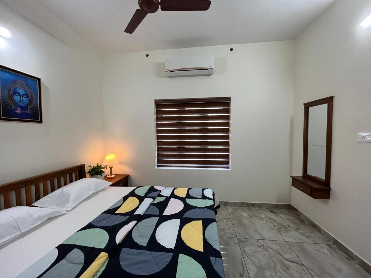 Solomon Apartments,Alappuzha Beach. Luaran gambar