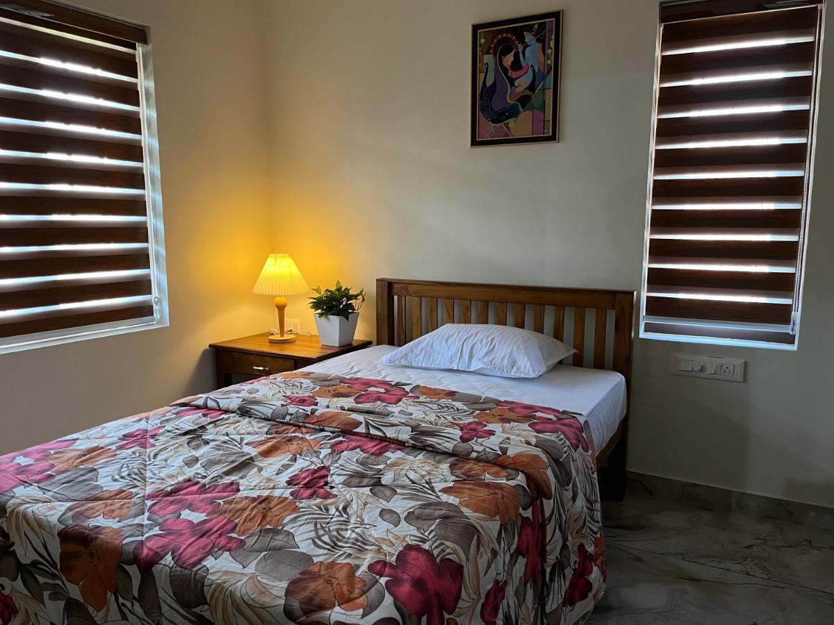 Solomon Apartments,Alappuzha Beach. Luaran gambar