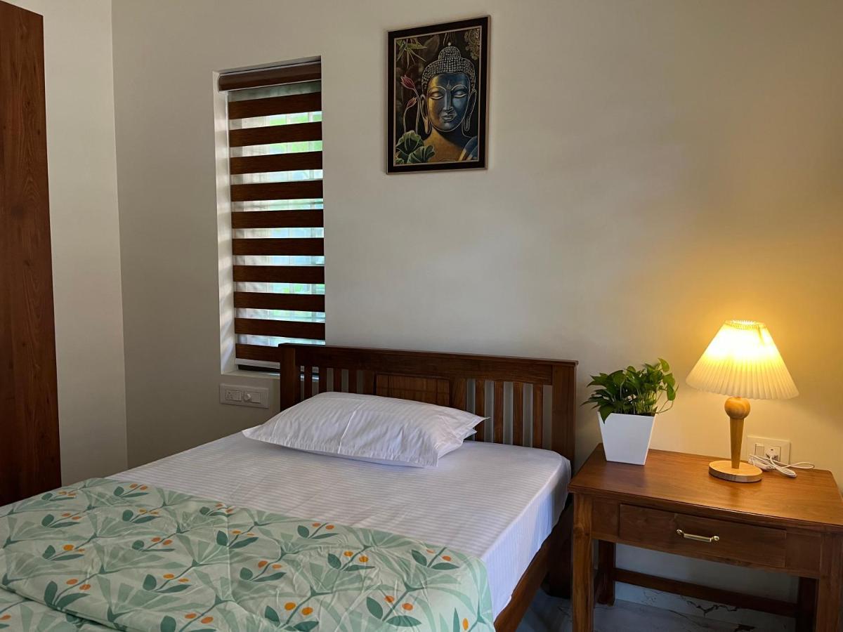 Solomon Apartments,Alappuzha Beach. Luaran gambar